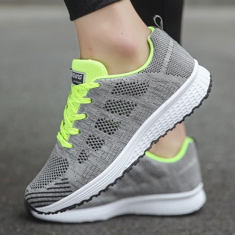 Scarpe da passeggio comode per un buon sostegno