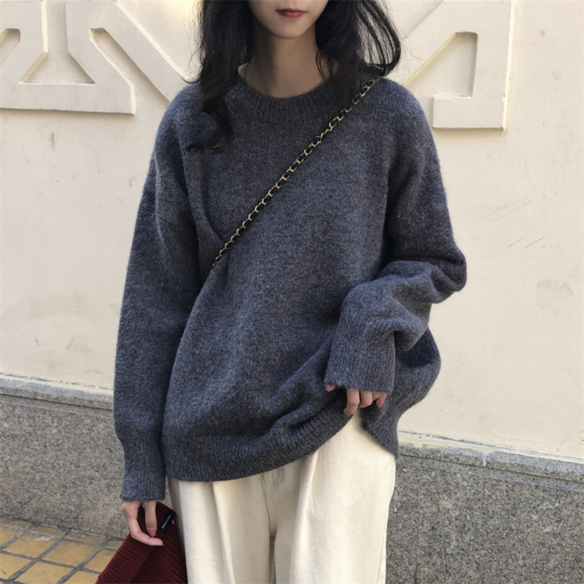 Nieve - Women's Relaxed Knit Jumper with Round Neck