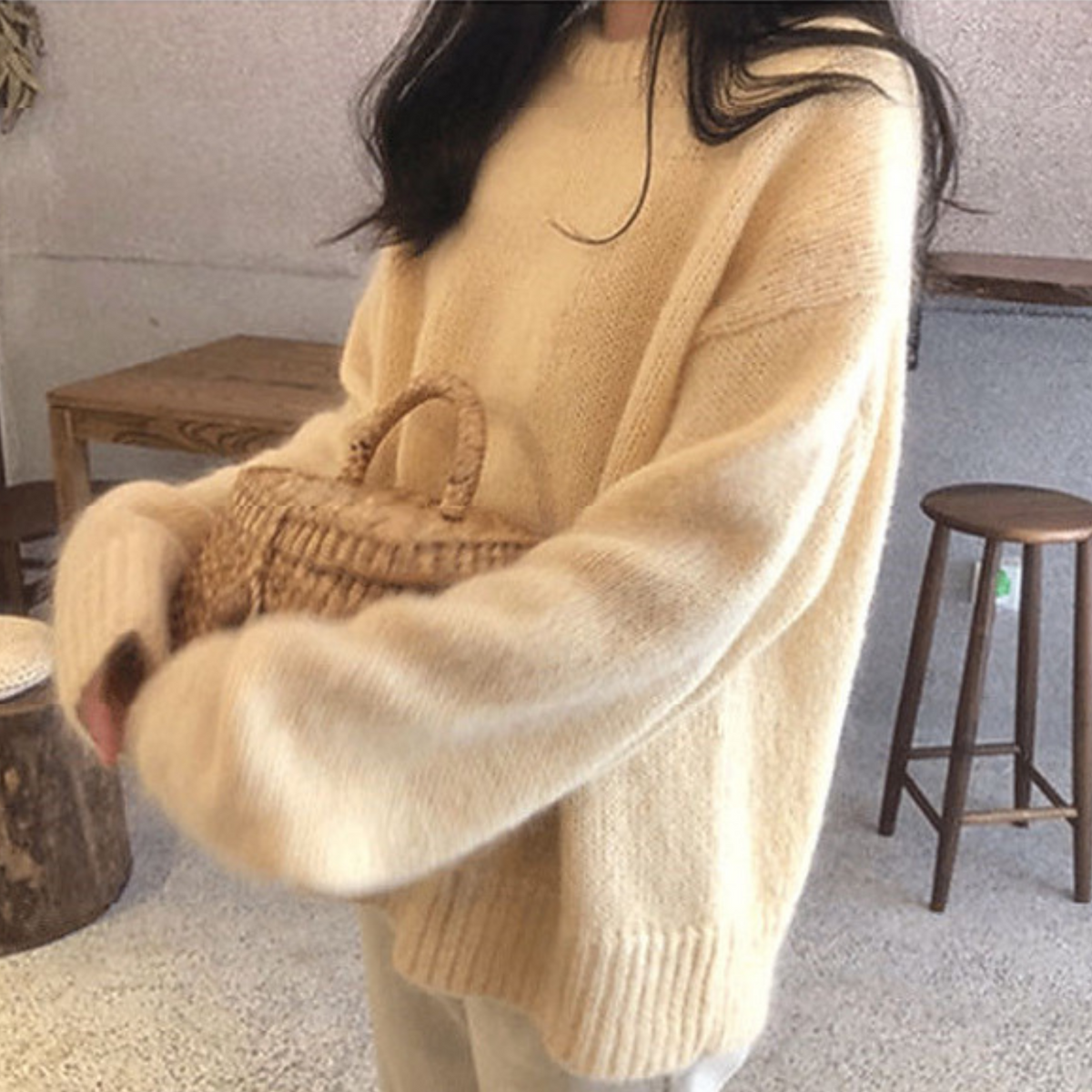 Nieve - Women's Relaxed Knit Jumper with Round Neck
