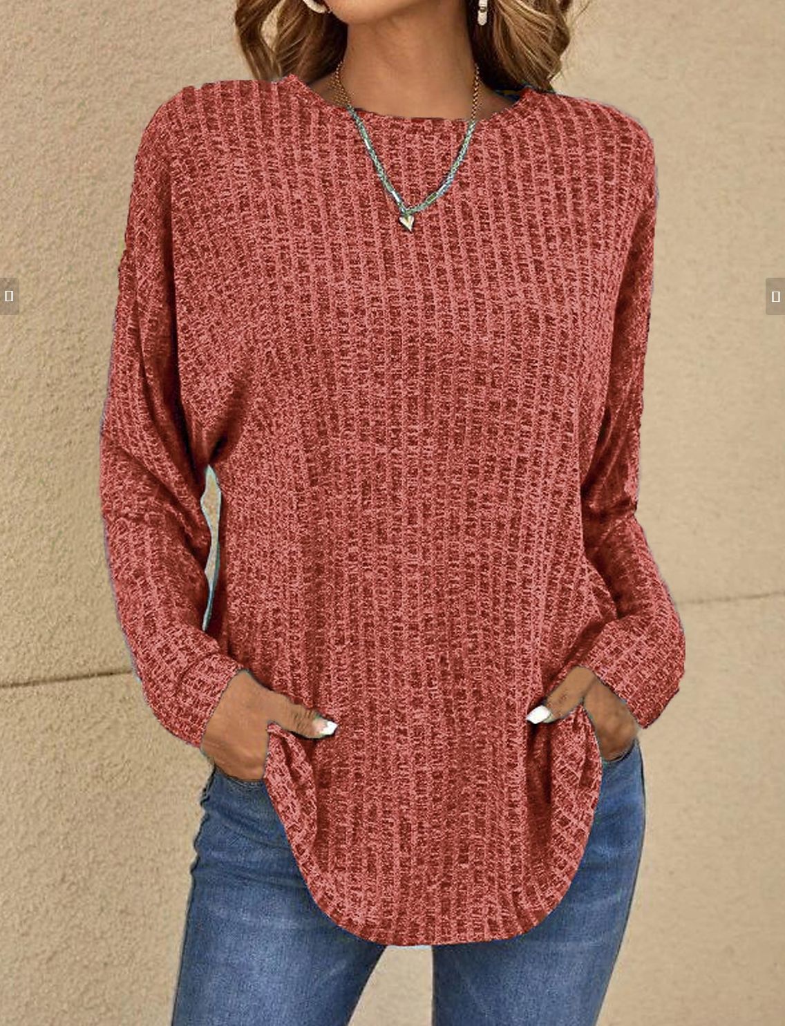Women's Ribbed Sweater with Front Pockets and Curved Hem