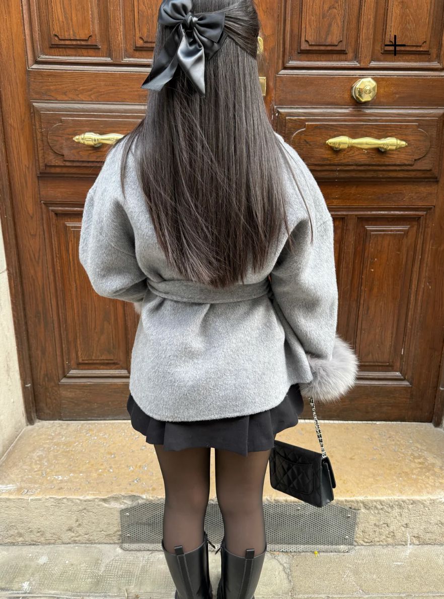 Soft Stylish Luxury Faux Fur Coat for Women - photo 6