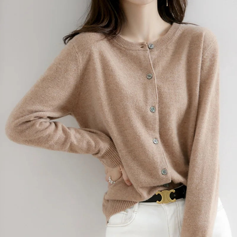 Luxurious Cardigan with Soft Buttons - photo 2