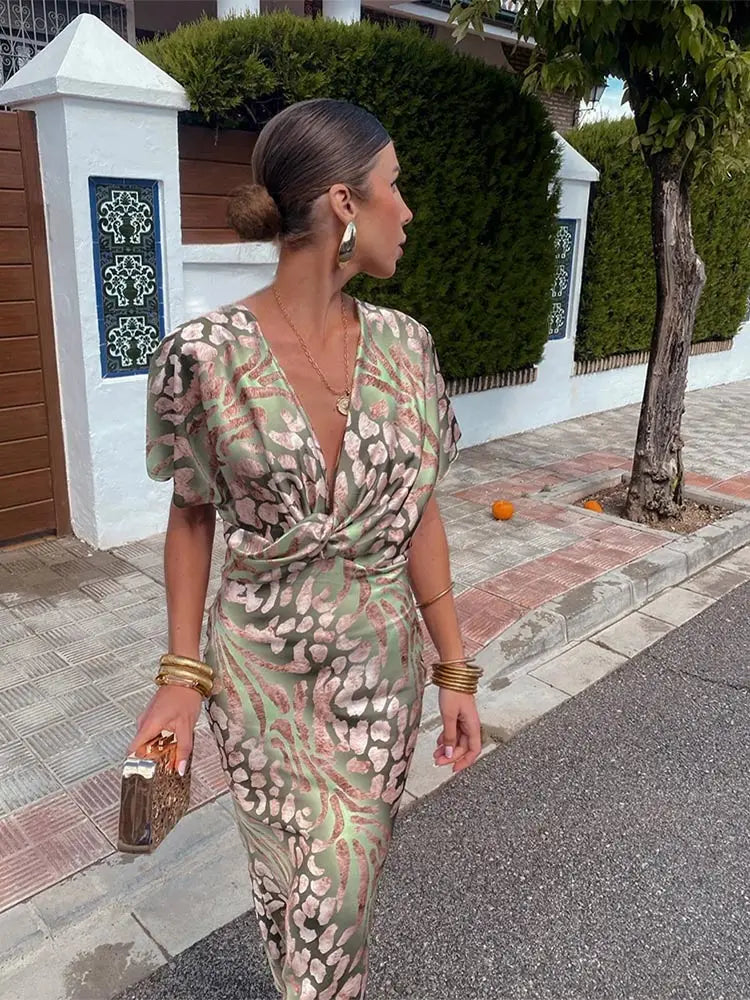 Chic Versatile Wrap Maxi Dress for Effortless Style - photo 1