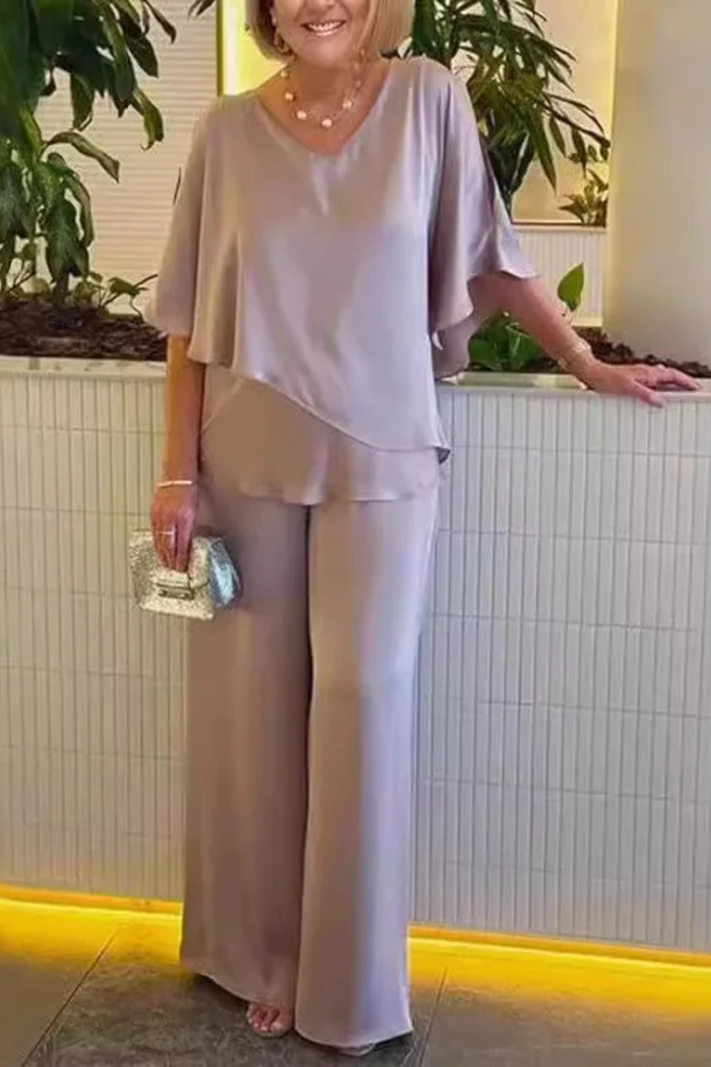 Women's V Neck Wide Leg Two Piece Trouser Suit - photo 8