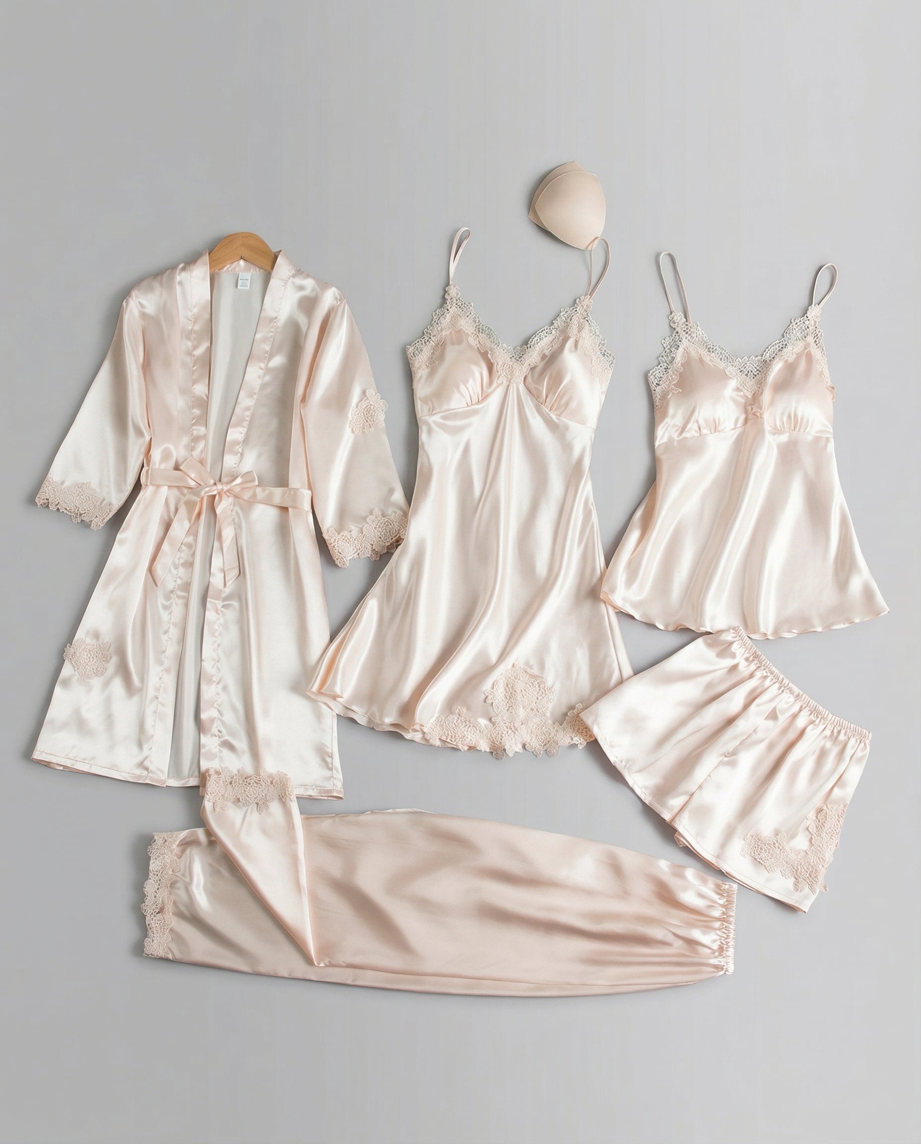 Set de pijamale luxoase din mătase pentru femei