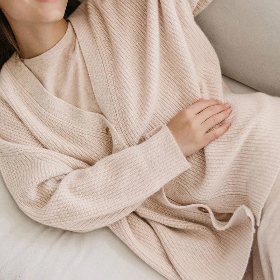 Luxurious Oversized Cashmere Cardigan - photo 11