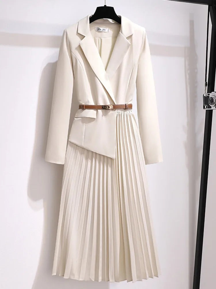 Elegant Pleated Blazer Dress with Stylish Belt - photo 2