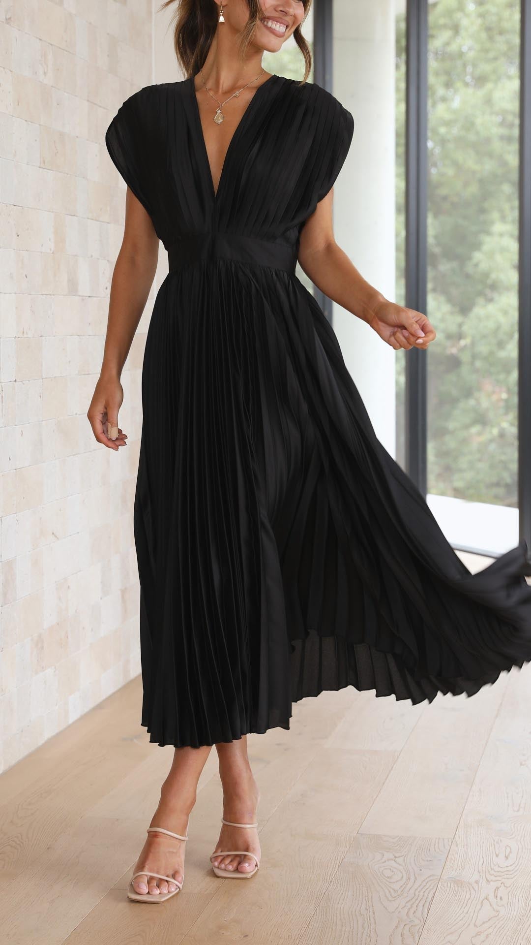 Rochie Maxi plisată pentru femei - Elegantă și confortabilă
