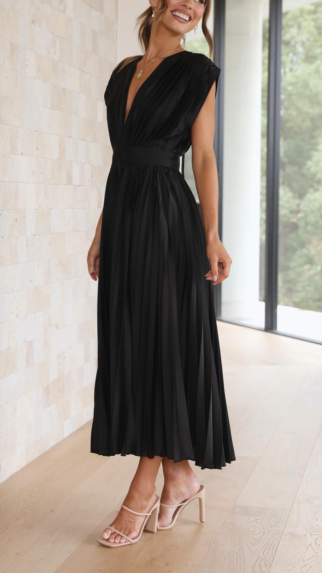 Rochie Maxi plisată pentru femei - Elegantă și confortabilă