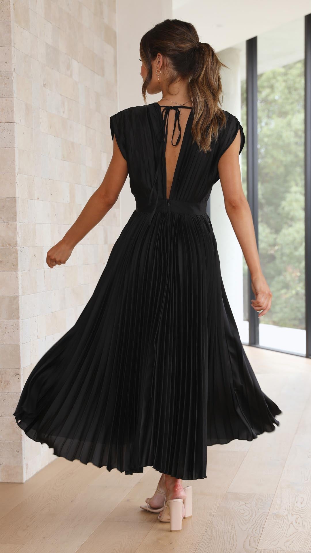 Rochie Maxi plisată pentru femei - Elegantă și confortabilă