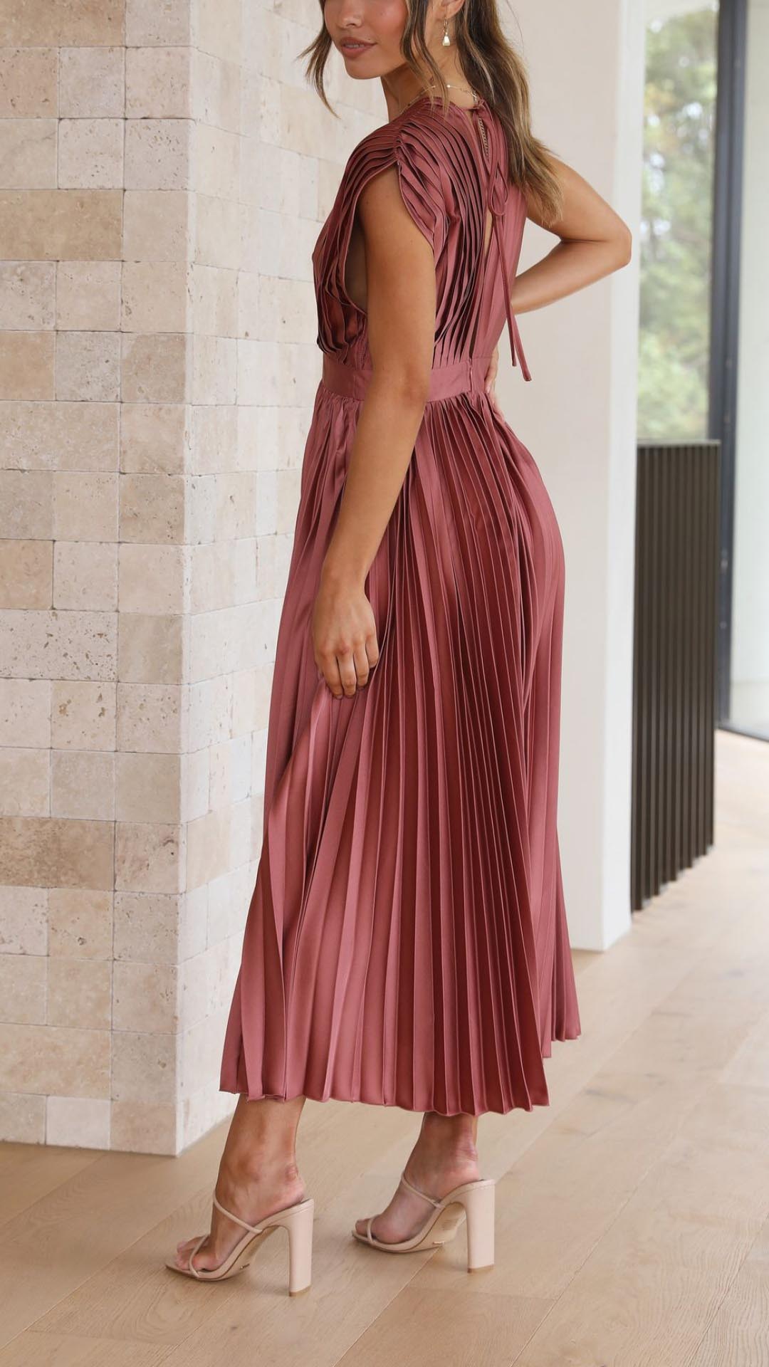 Rochie Maxi plisată pentru femei - Elegantă și confortabilă