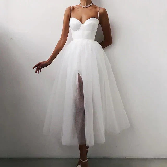 Elegant Long Evening Dress with Flowing Silhouette - photo 1