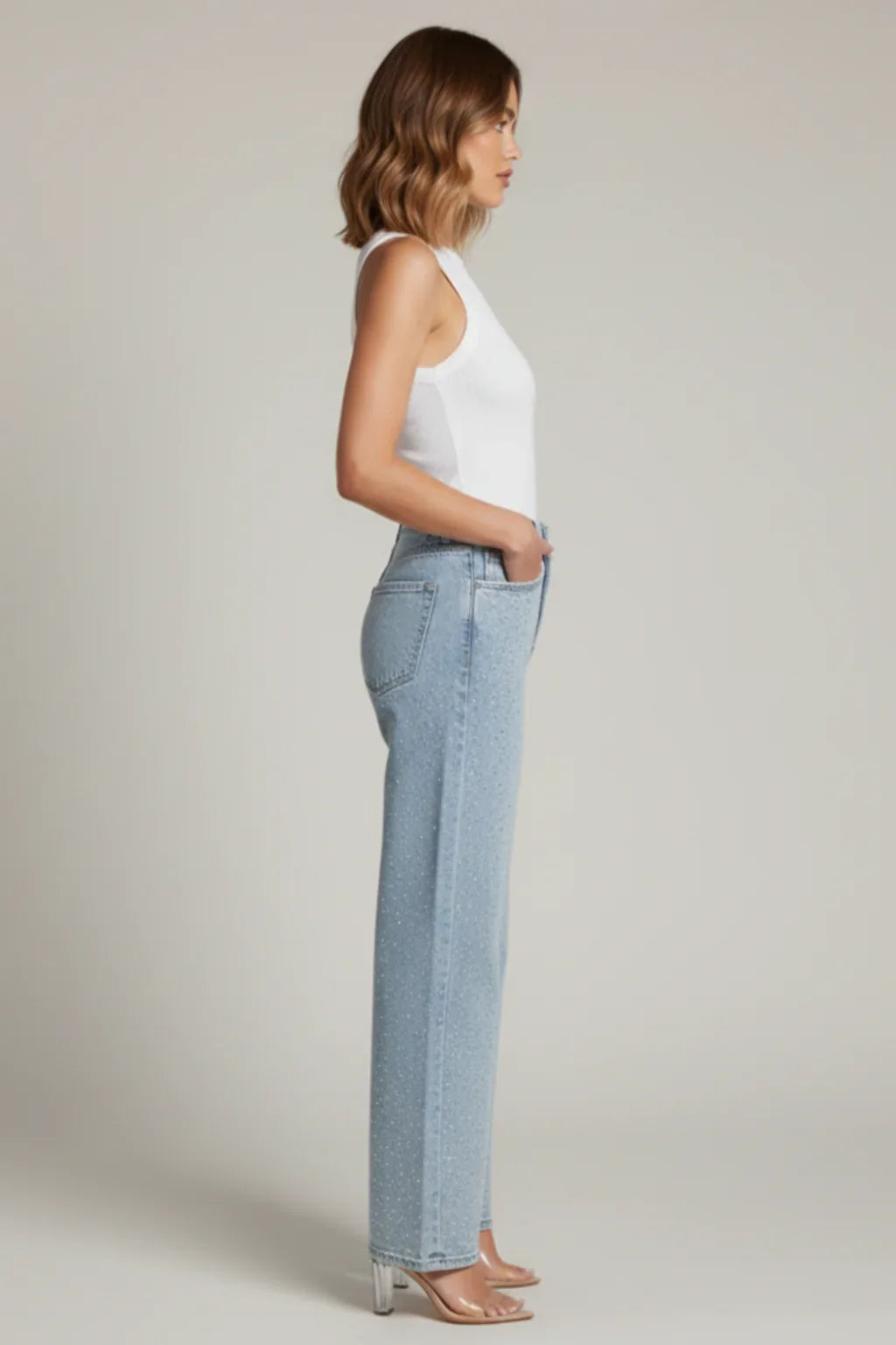 Jeans da donna a gamba dritta con strass scintillanti, denim trendy e brillante