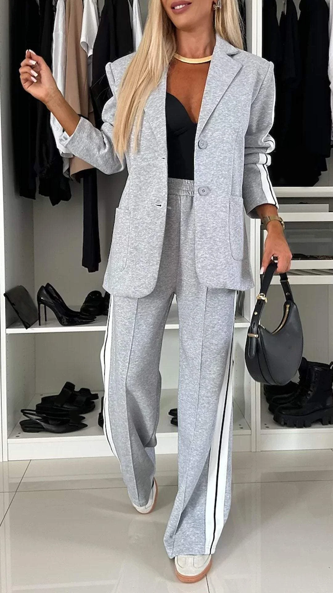 Daphne - Set de pantaloni și blazer cu dungi de lux pentru damă