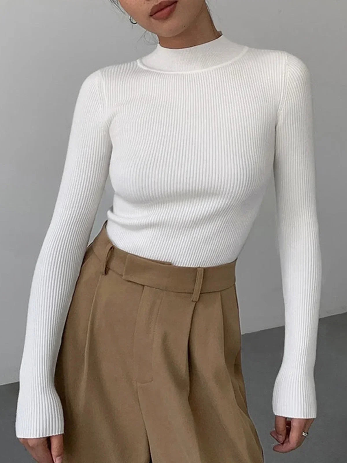 Arbella - Women's Ribbed Jumper with Roll Neck - photo 3