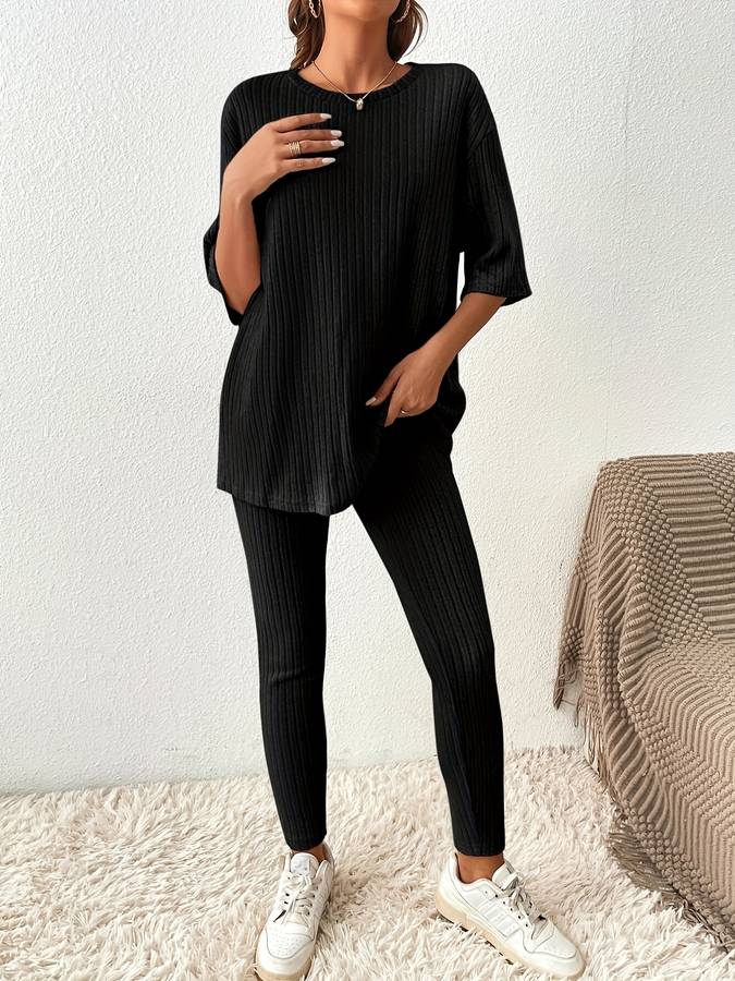 Ylva - Women's Two-Piece Set with Tunic and Leggings