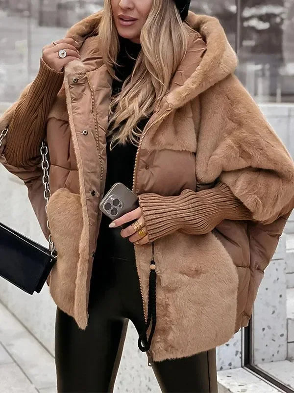 Women's Quilted Winter Cape with Hood and Faux Fur Collar - photo 4