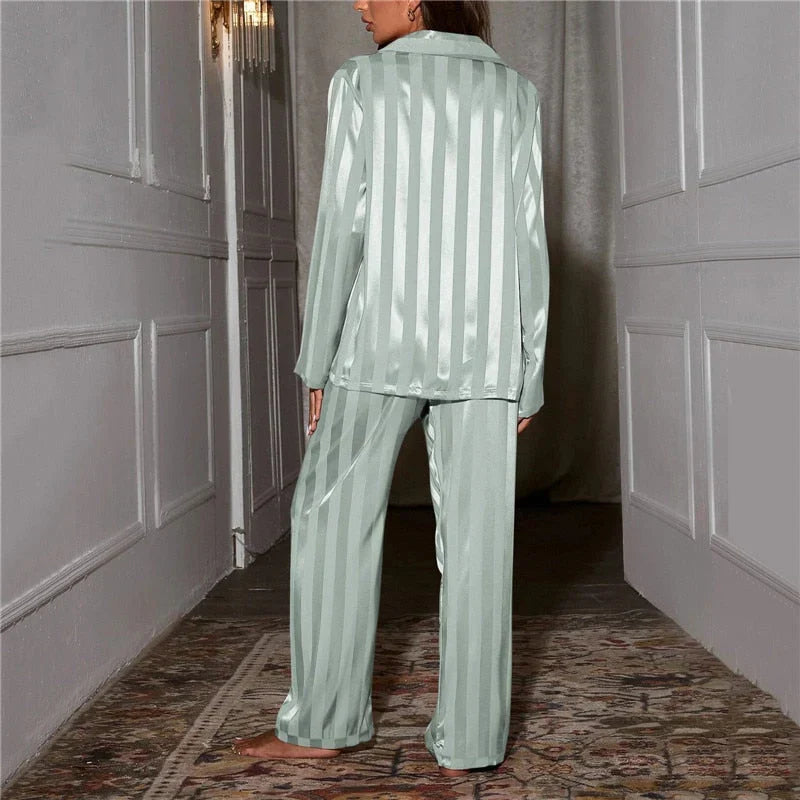 Carlene - Women's Striped Pyjama Set - photo 6