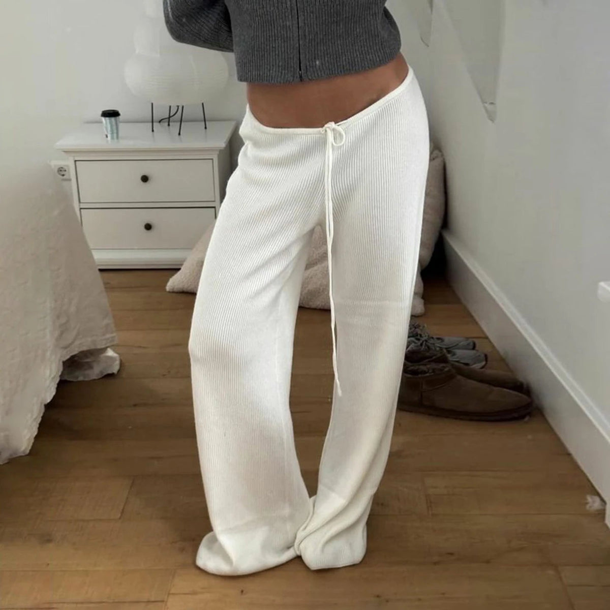 Dorcas - Women's Knitted Trousers with Wide Leg - photo 3