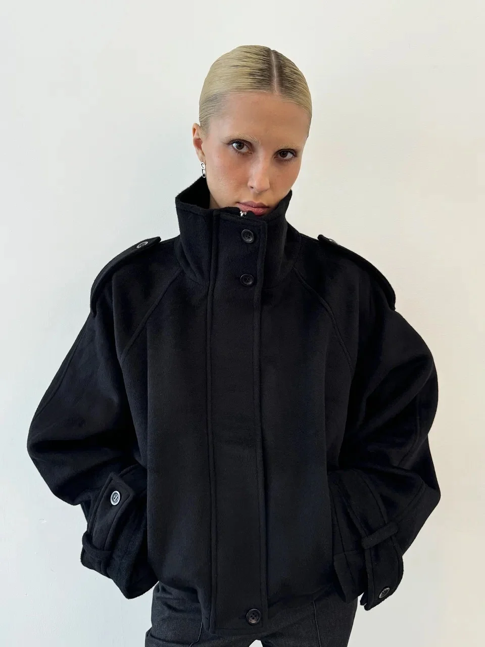 Etheline - Women's Relaxed Jacket with Button Front - photo 3