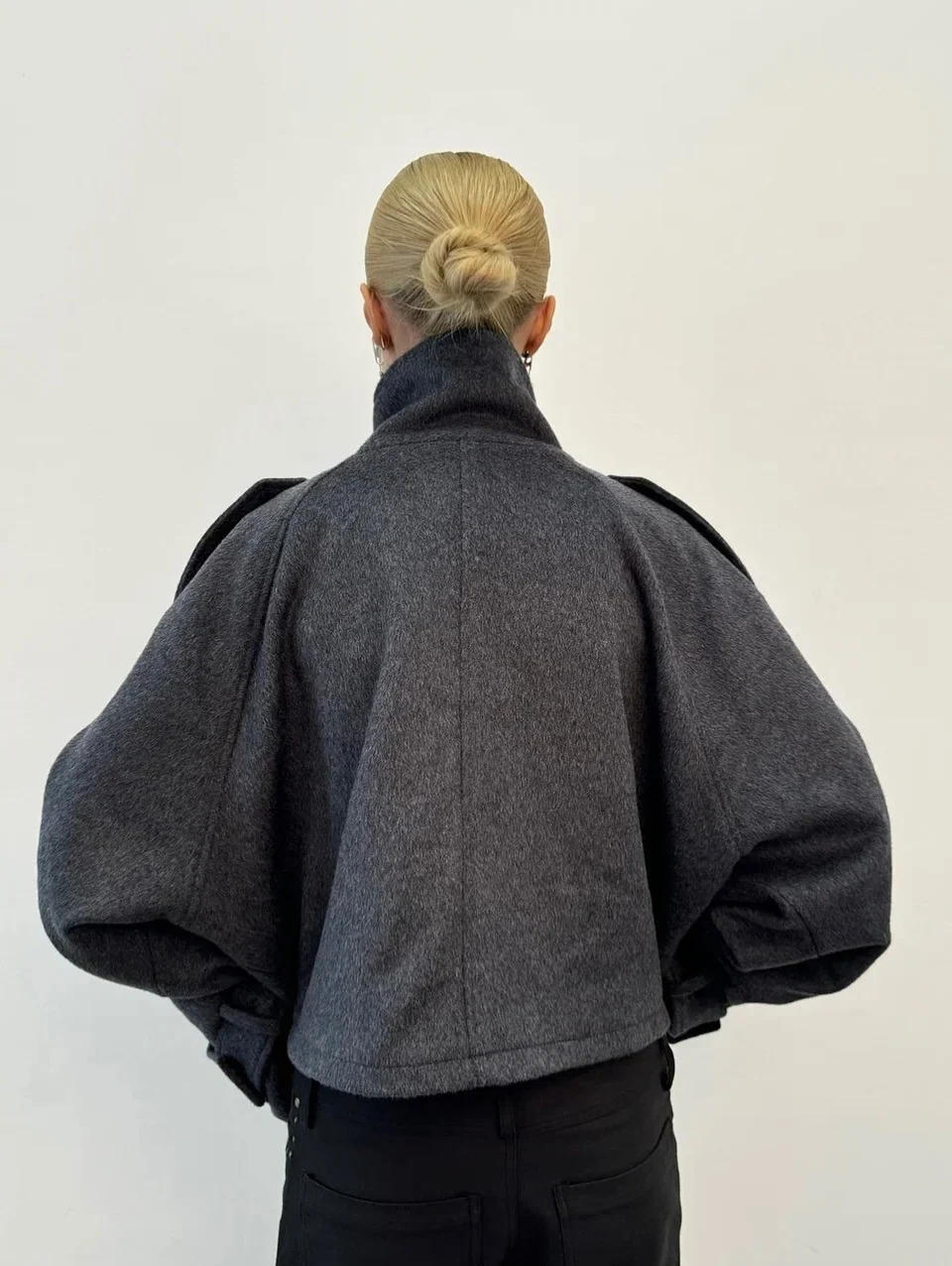 Etheline - Women's Relaxed Jacket with Button Front - photo 5