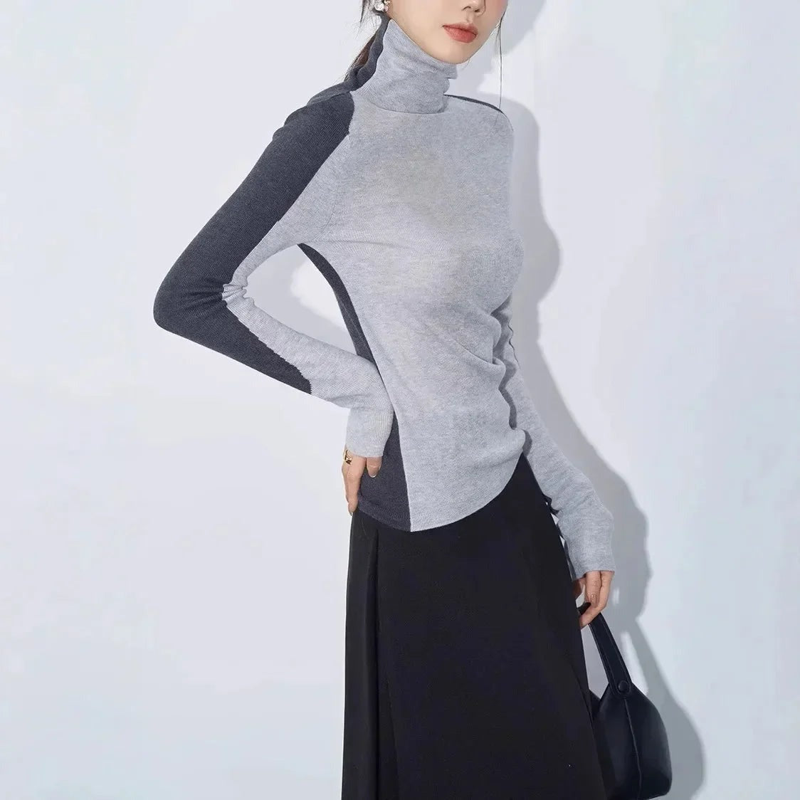 Evangeline - Women's Blouse with Colour Blocking and Roll Neck - photo 5