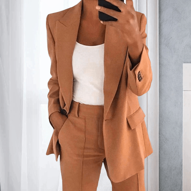 Flavia - Women's Two-Piece Suit Set with Tailored and Button Front - photo 12