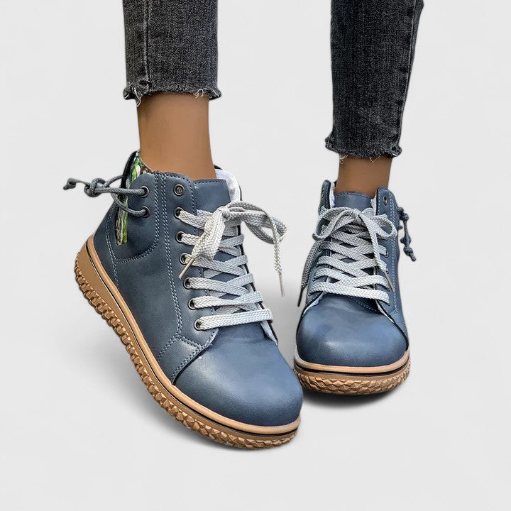 Gwyneth - Women's Lace Up Flatform Ankle Boots - photo 11