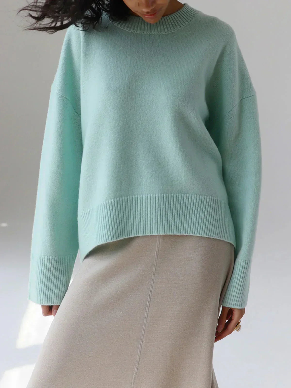 Hester - Women's Oversized Jumper in a Relaxed Fit - photo 4