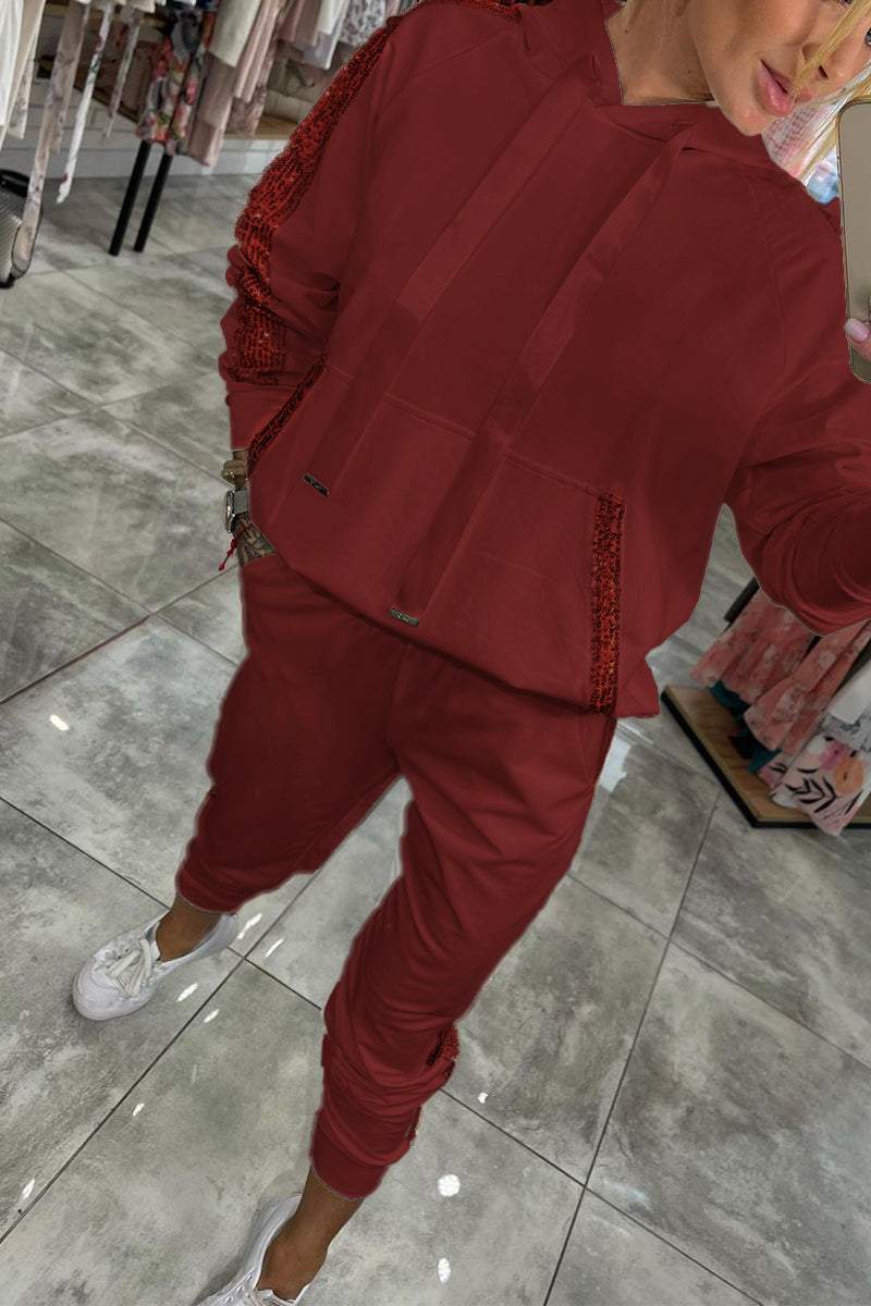 Frida - Women's Hoodie Set with Joggers