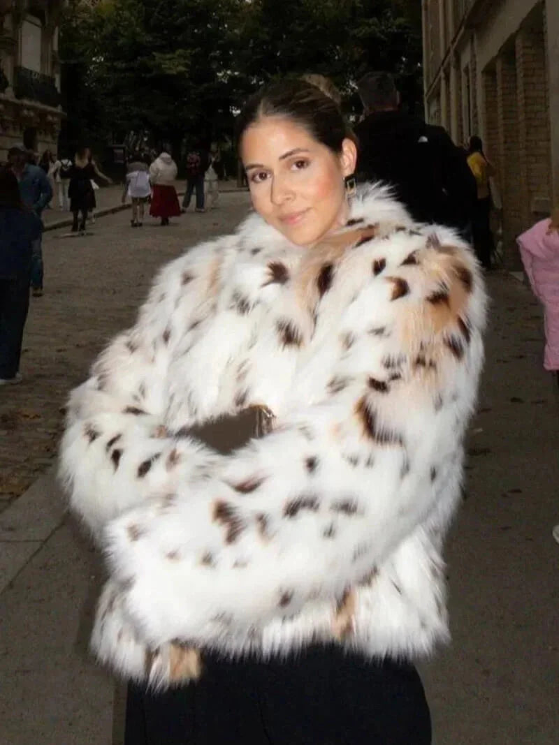 Kitty - Women's Relaxed Coat with Leopard Print - photo 10