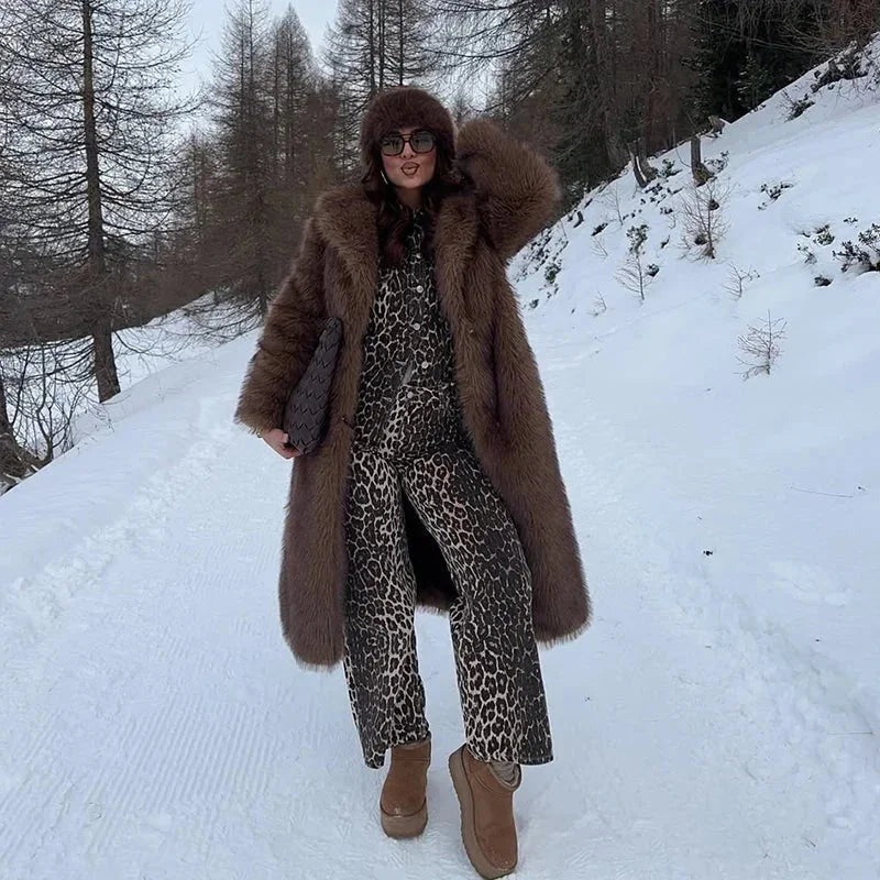 Keira - Women's long faux fur coat for winter - photo 5