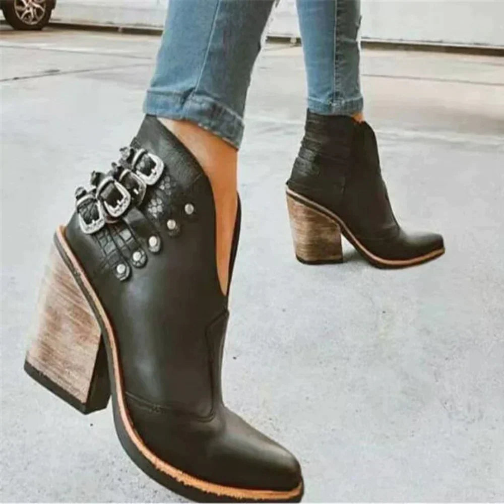 Naomi - Women's Ankle Boots with Buckle Straps and Wedge Heel - photo 2