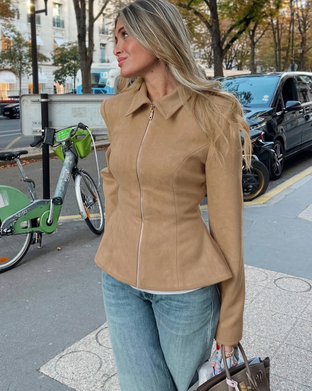 Orla - Women's Fitted Jacket with Zip Front and Wide Lapel Collar