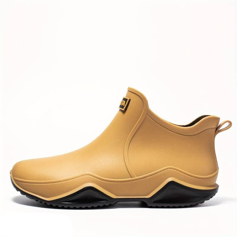 Patience - Women's Winter Boots with a Buckle Strap in Brown