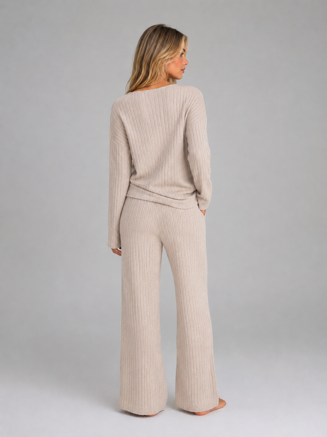 Pearl - Women's Ribbed Knit Jumper and Wide-Leg Trousers Set - photo 2
