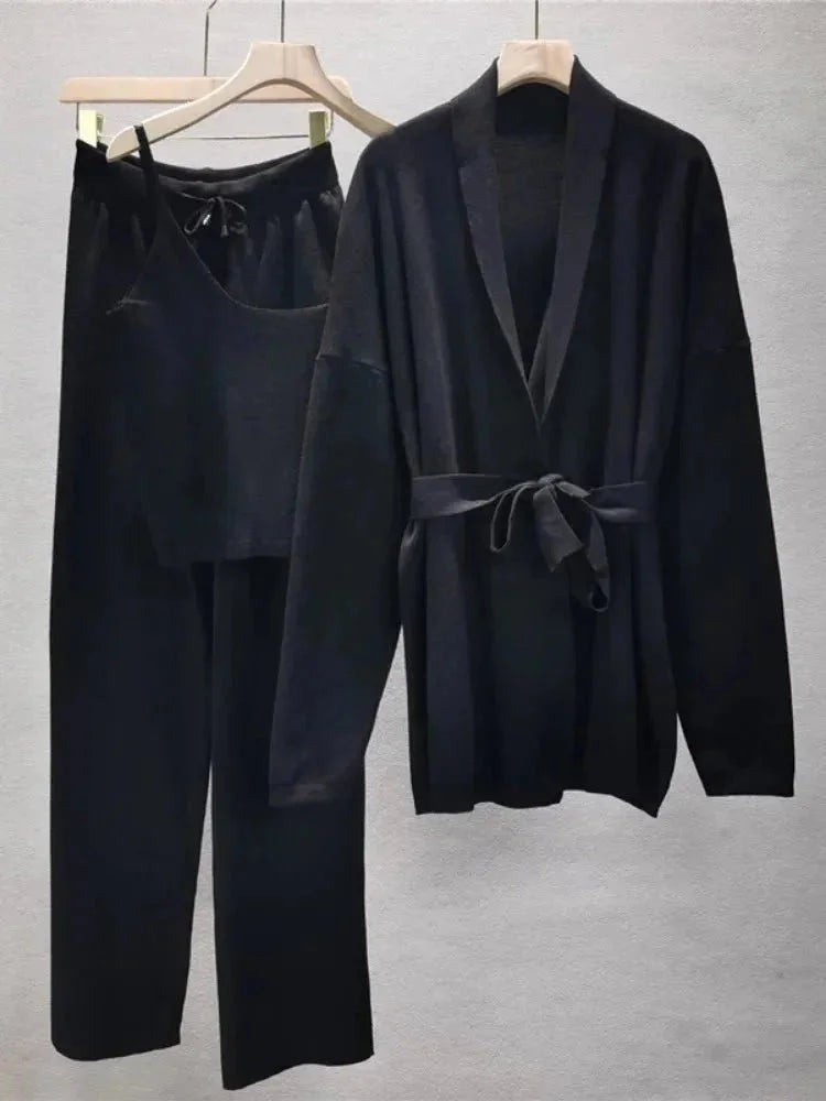 Primrose - Women's Knitted Two-Piece Set with Tie Belt - photo 5