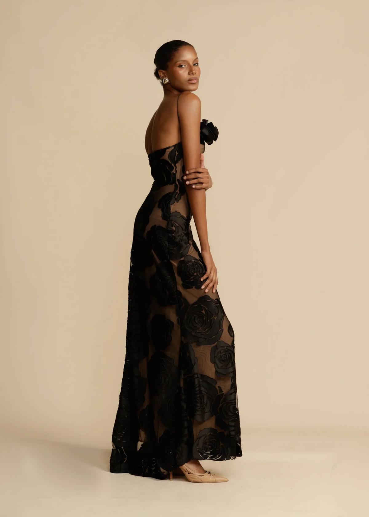 Prudence - Women's Strapless Maxi Dress with Embroidery - photo 4