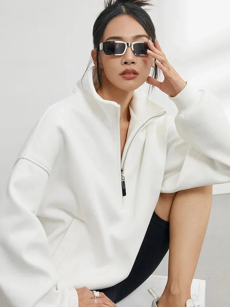 Laura - Women's oversized half-zip white cotton hoodie - photo 1