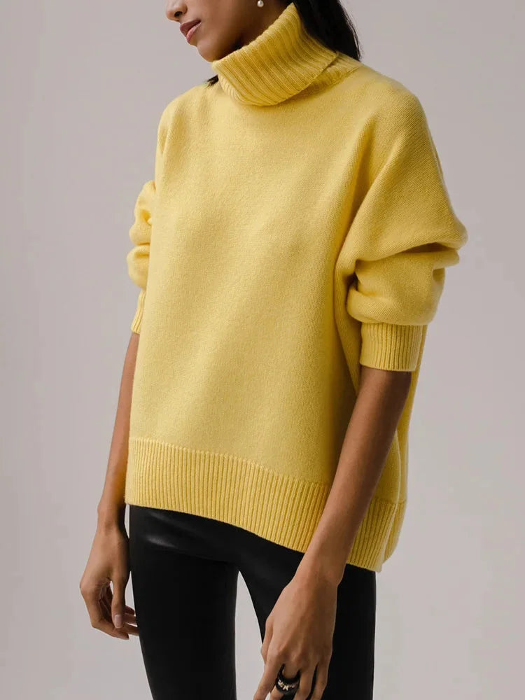 Zelda - Women's comfortable long-sleeved turtleneck sweater - photo 1