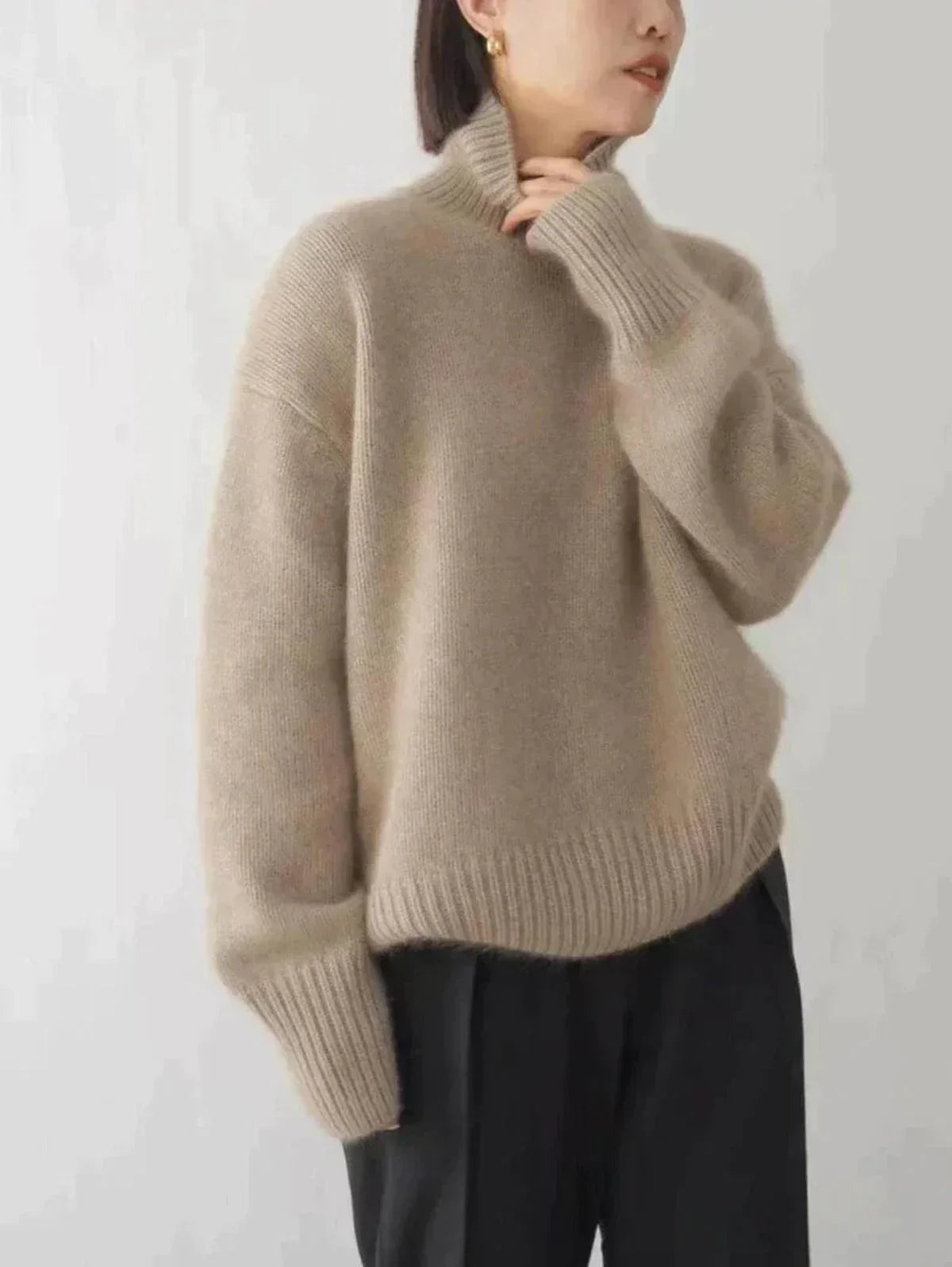 Lauren - Women's soft and comfortable turtleneck sweater - photo 7