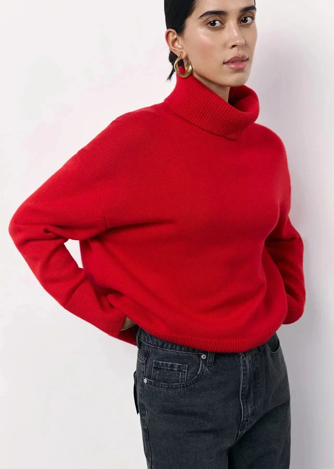 Talitha - Women's Oversized Jumper with Turtleneck