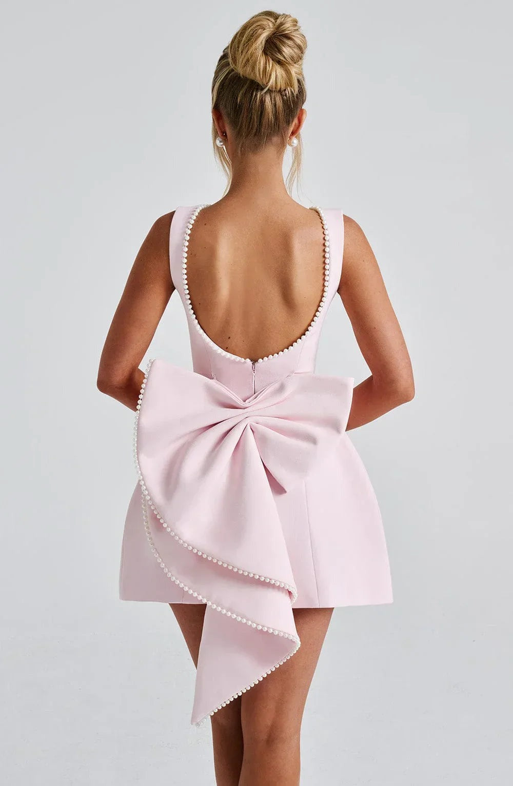 Georgia - Women's short dress with decorative bow at the back - photo 5
