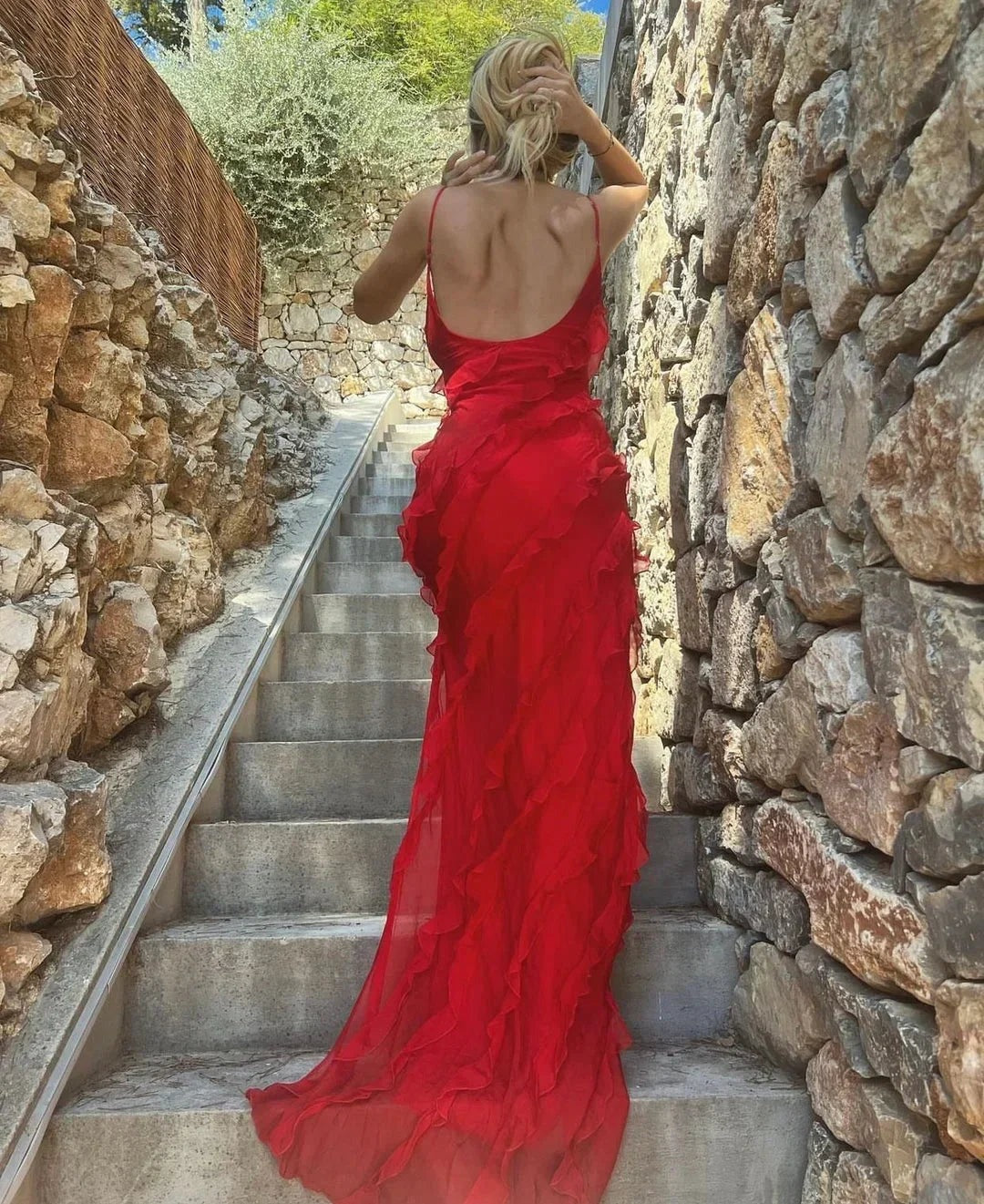 Ophelia - Women's long evening dress with straps and ruffles - photo 10