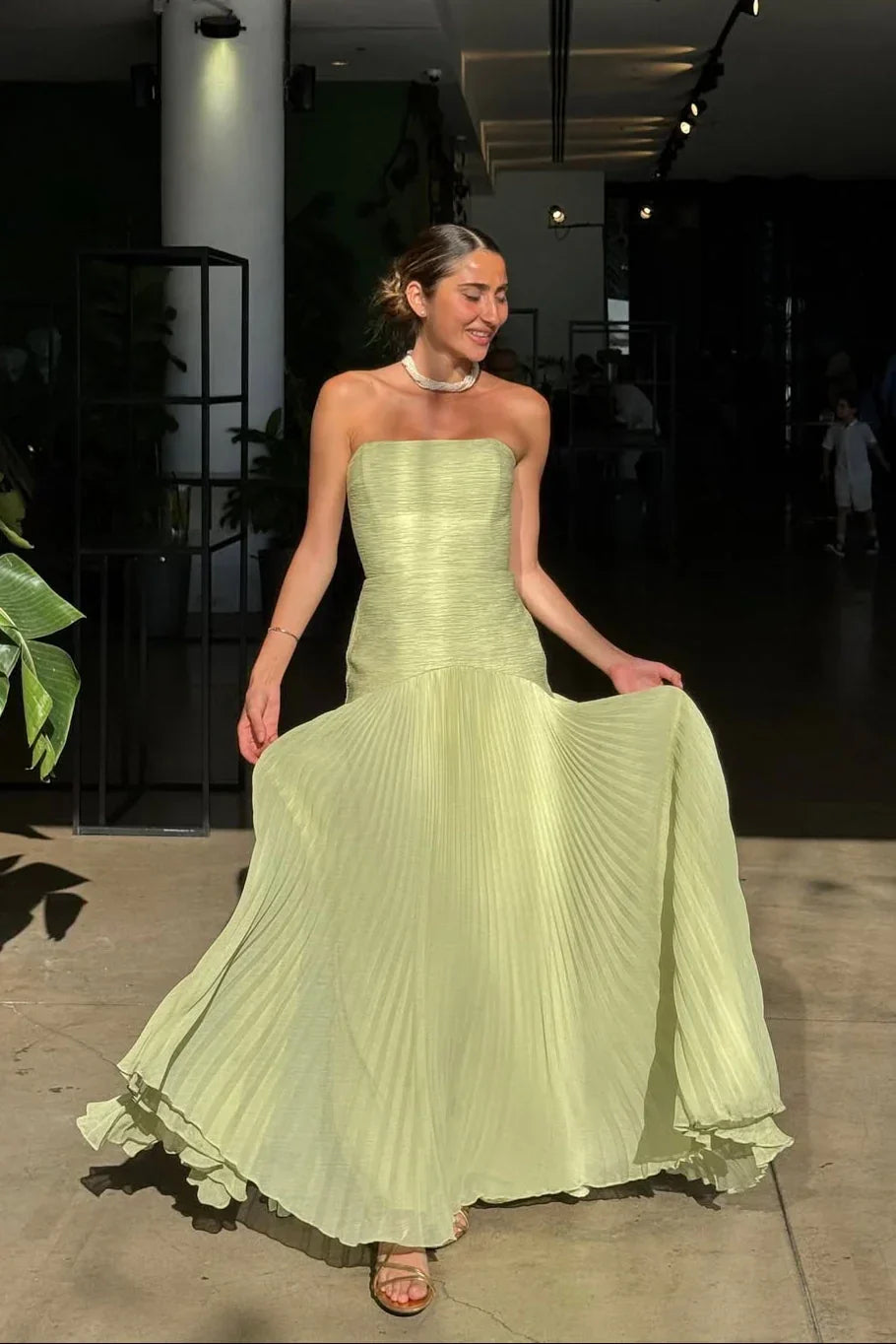 Women's green pleated Maxi dress - photo 6