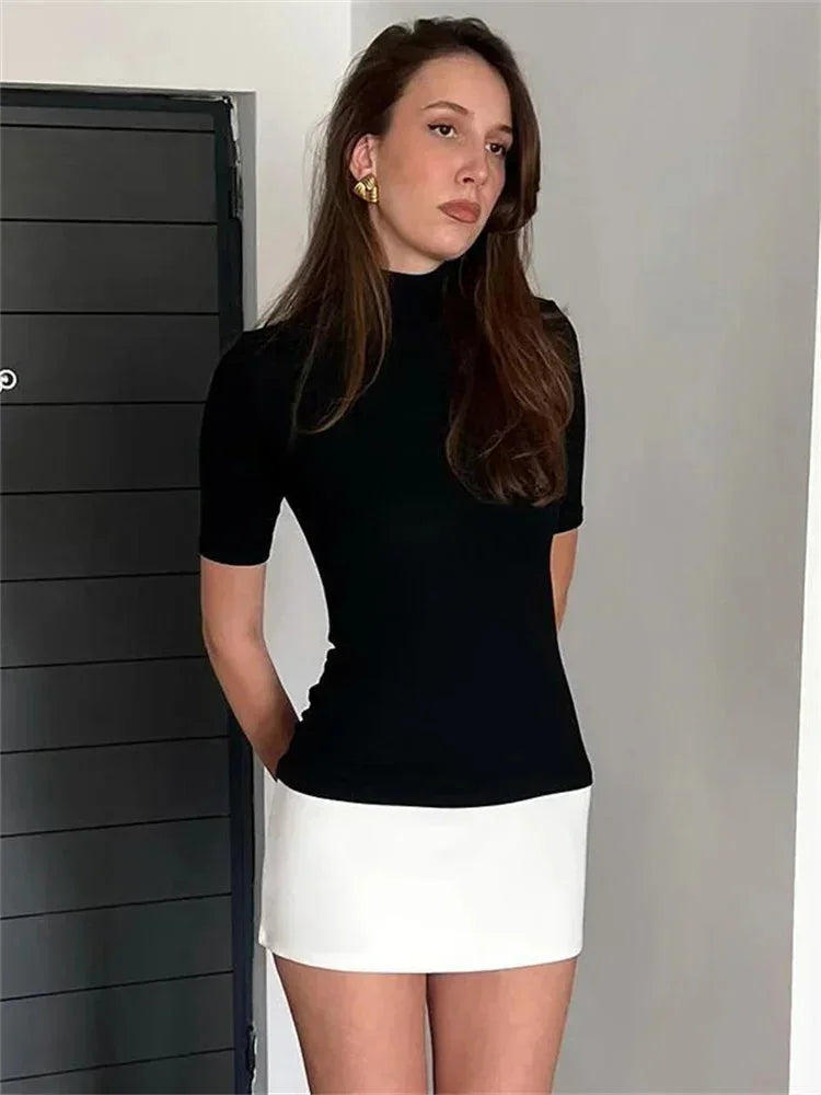 Charlotte - Women's short two-tone dress with turtleneck and short sleeves - photo 4