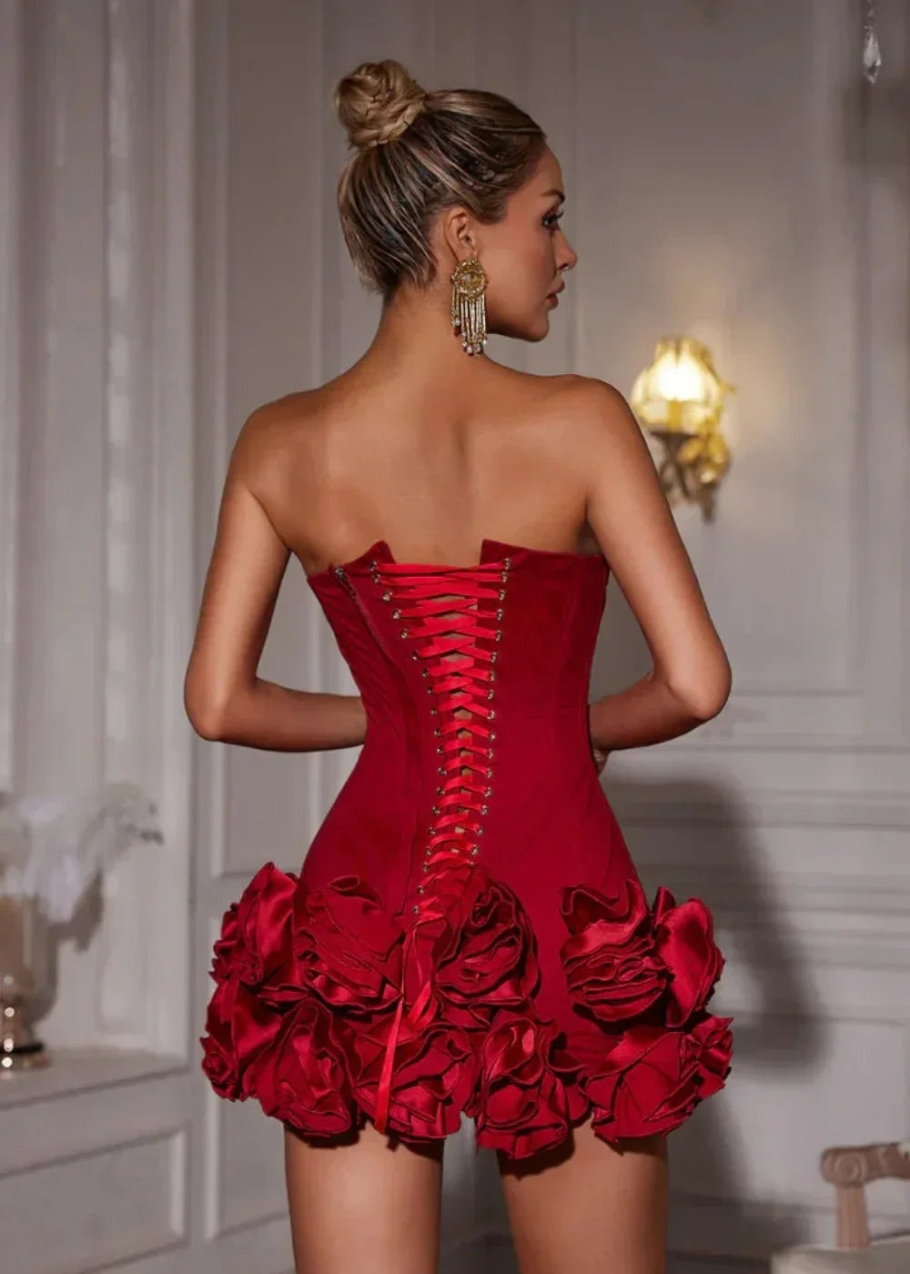 Karina - Short red strapless dress with floral details - photo 5