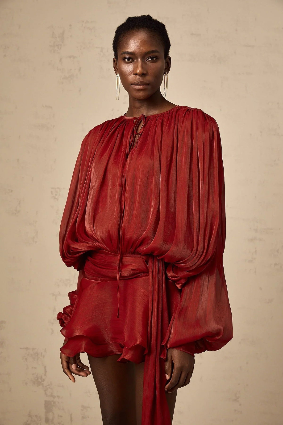 Deborah - Short flowing dress with long sleeves and a tied belt - photo 1