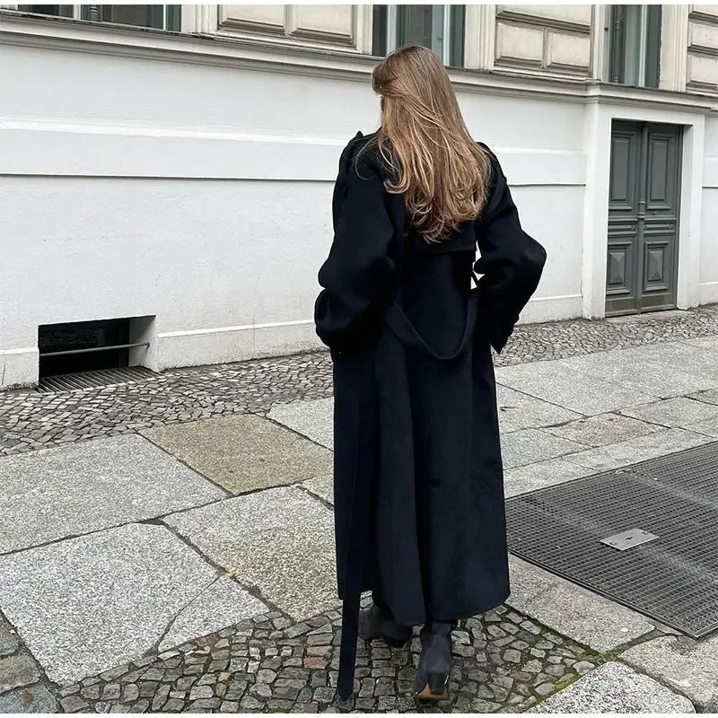 Sylvaine - Women's Relaxed Coat with Collar and Roll Neck - photo 4