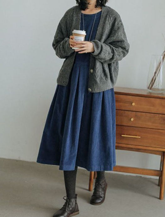 Tilly - Women's Flowing Midi Dress with Long Sleeves - photo 4